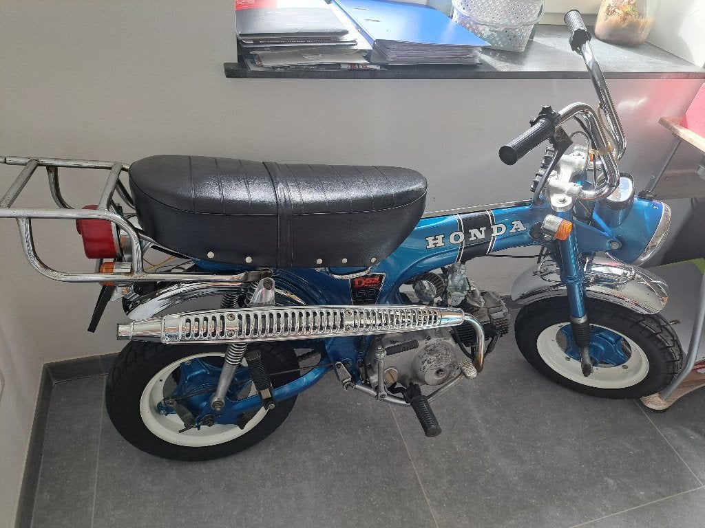Honda Dax ST50 de 1975 avec facture d'achat d'origine !!!, Fietsen en Brommers, Ophalen
