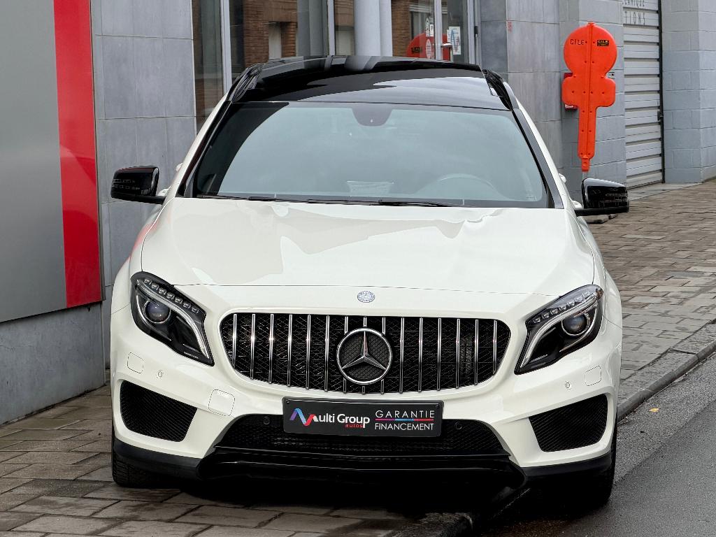 Mercedes GLA 200 d *GARANTIE 1Jaar* Pack AMG/Bt Aut*26.000km, Auto's, 100 kW, 4 cilinders, Wit, Leder