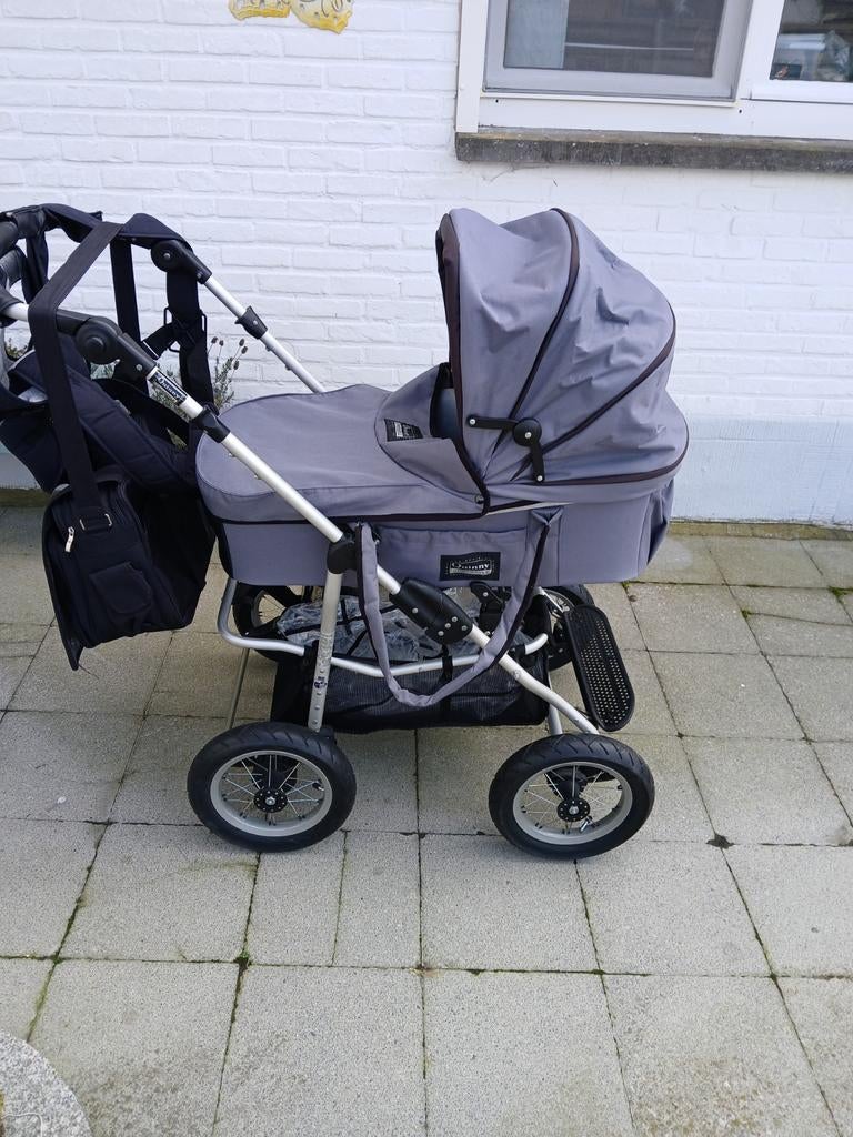 Buggy met regenkap, draagzak, slaapzak en verzorgingstas, Kinderen en Baby's, Buggy's, Ophalen, Zo goed als nieuw, Quinny, Zonnekap