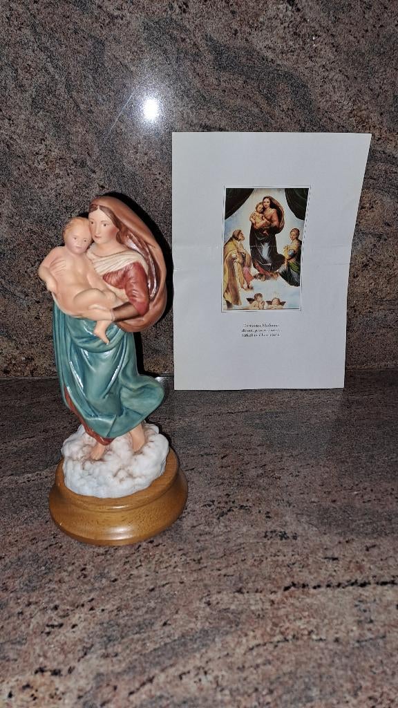 Madonna beeldje, Enlèvement ou Envoi