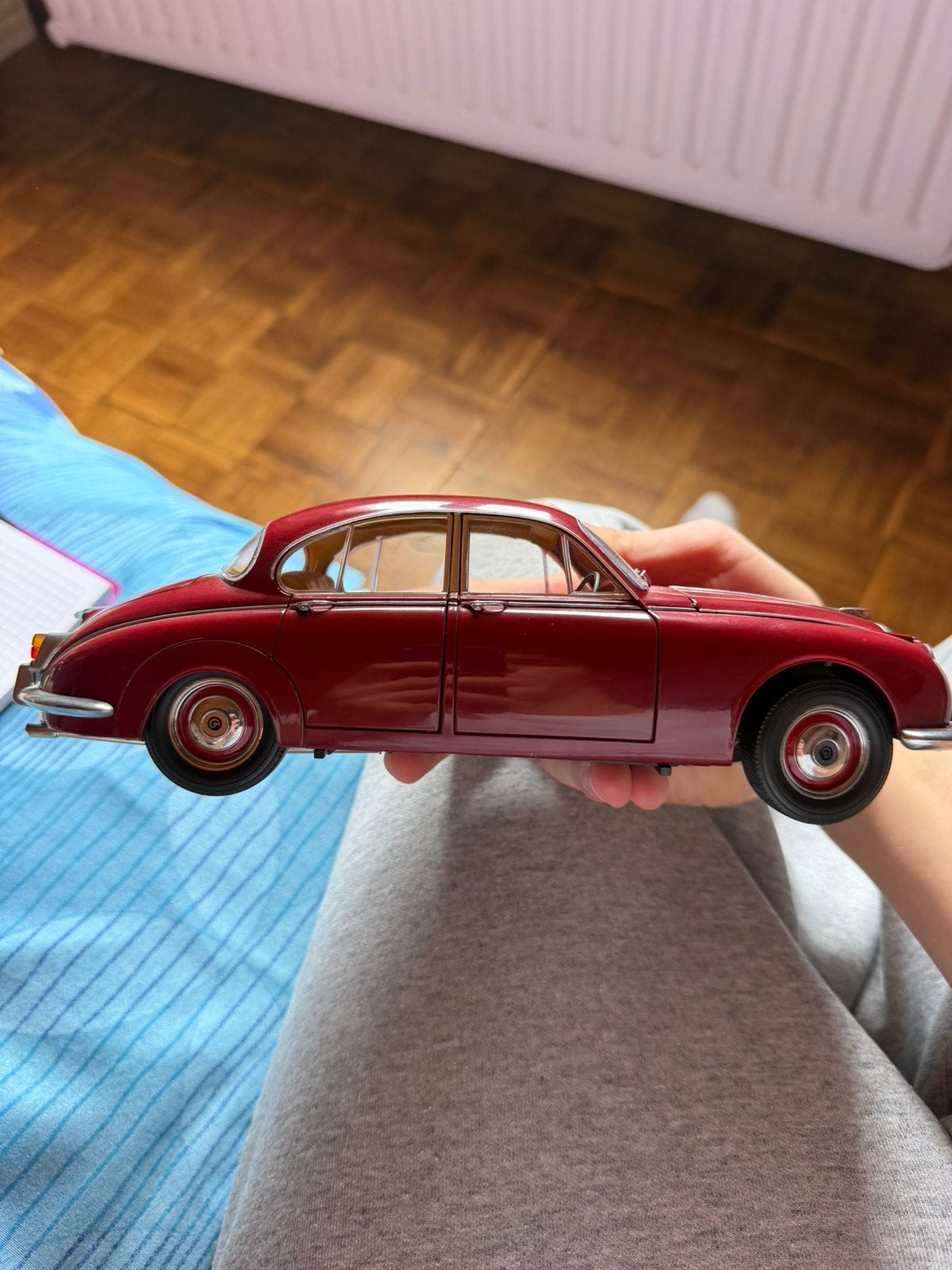 Daimler V8-250, Ophalen, Zo goed als nieuw, Auto