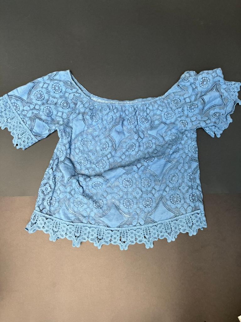 Blouse bleue à épaules dénudées en dentelle moyenne, Enlèvement ou Envoi, Bleu