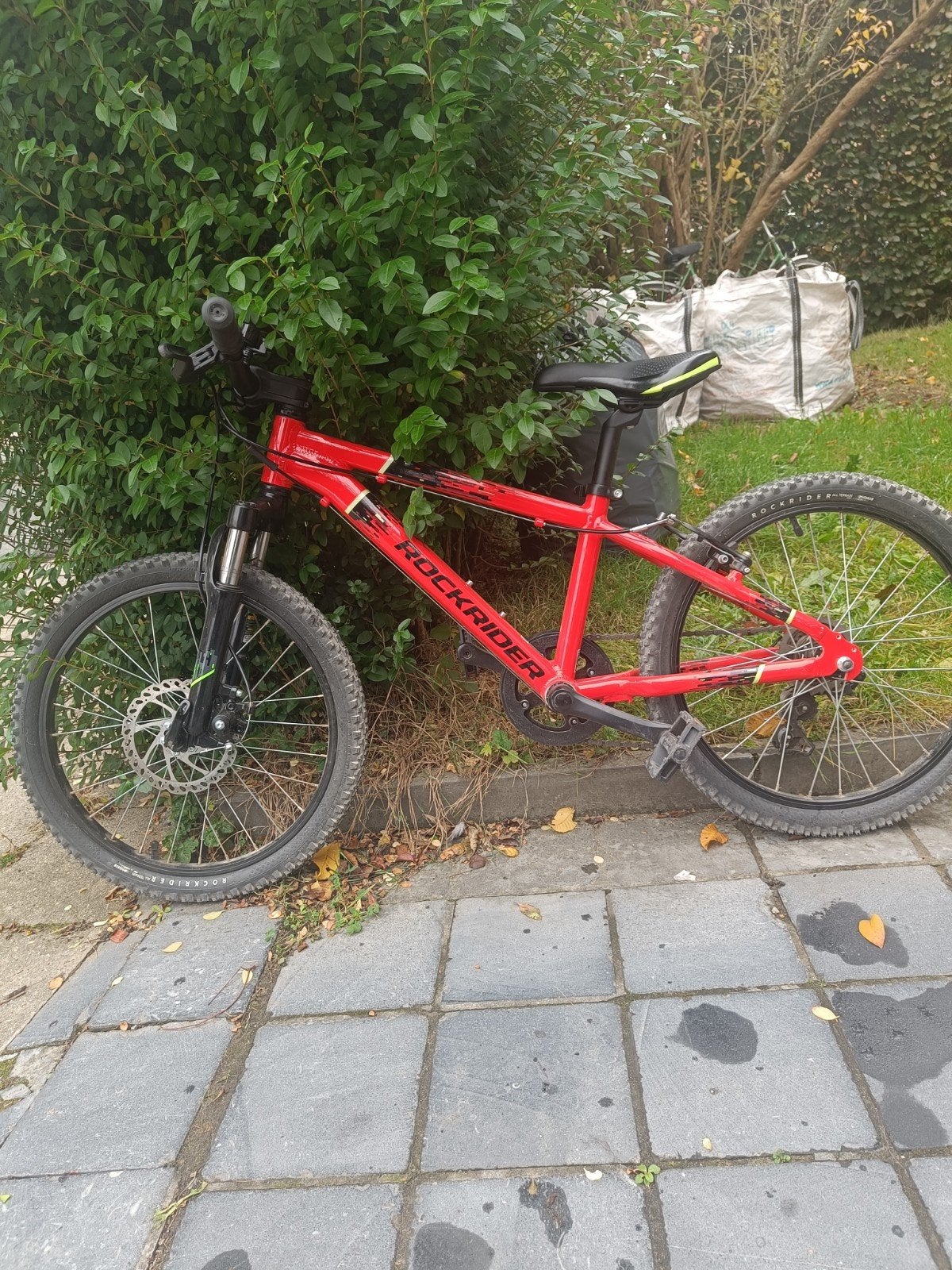 vélo enfant VTT, Vélos & Vélomoteurs, Rockrider de chez decathlon avec fourche avant télescopique, Enlèvement, Frein à disque