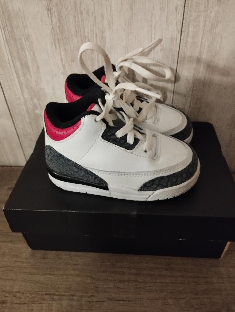 Nike jordan, Kinderen en Baby's, Overige typen, Jongetje of Meisje, Ophalen of Verzenden, Zo goed als nieuw