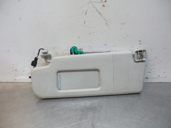 Zonneklep van een Volkswagen Golf (Golf 04-), Gebruikt, -, Volkswagen, -