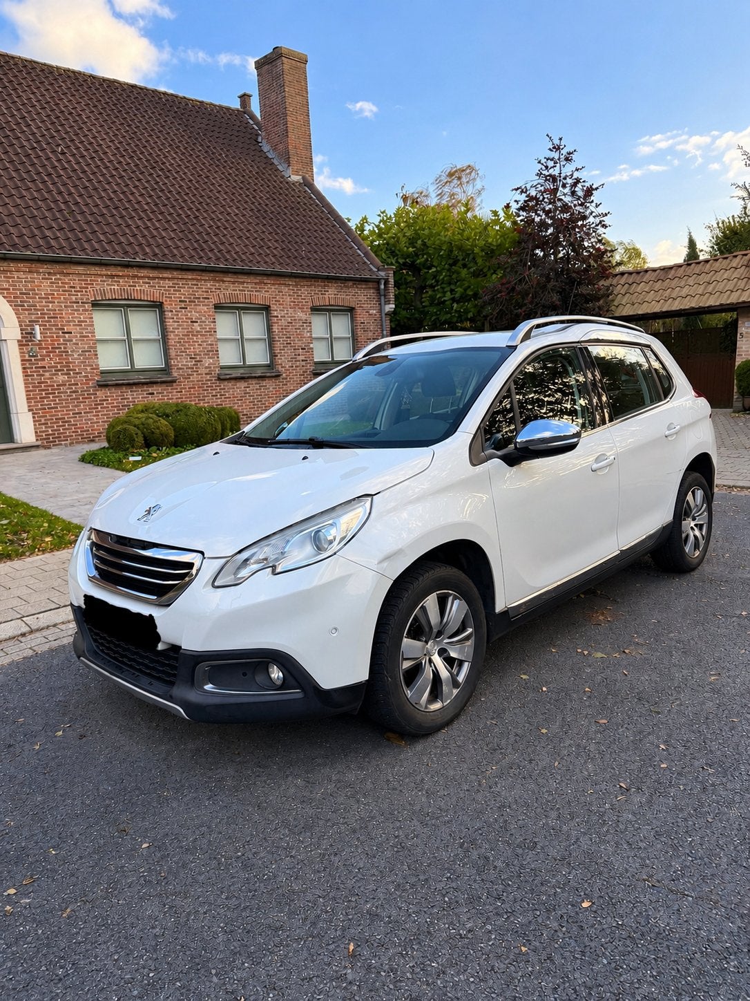 Peugeot 2008 1.2 benzine van het jaar 2016 met 119.000 km, Autos, Achat, Alcantara, Air conditionné, Particulier