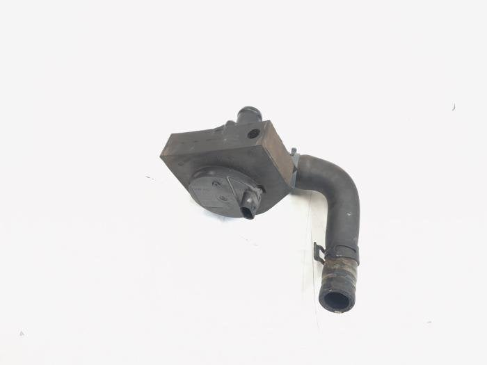 Extra waterpomp van een Volkswagen Golf, Gebruikt, -, Volkswagen, -