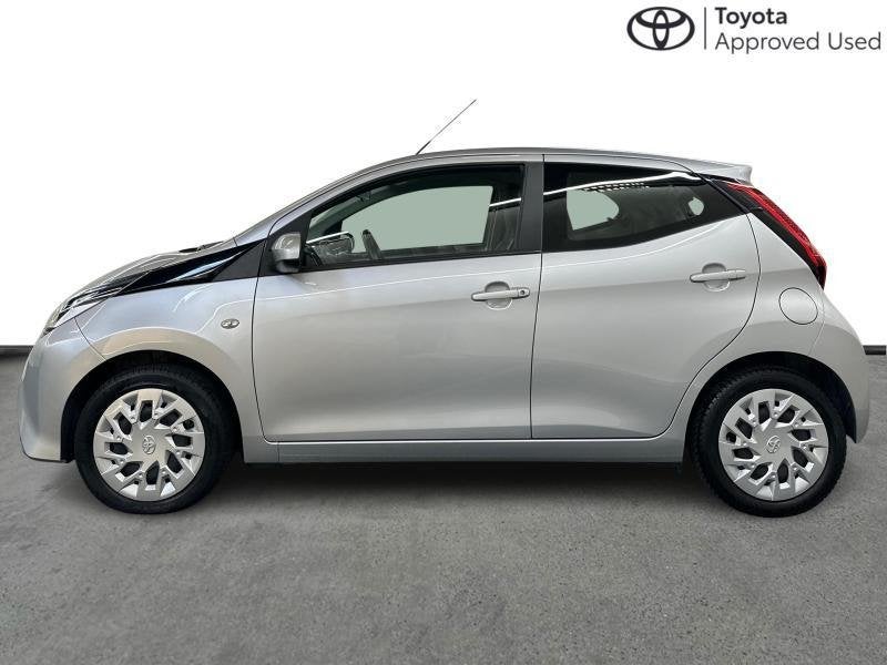 Toyota Aygo x-play2, Autos, Toyota, Argent ou Gris, Achat, 998 cm³, Euro 6