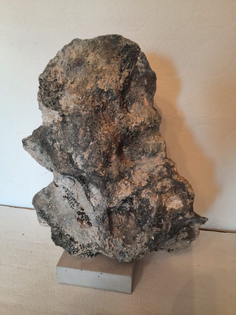 Natuursteen, decoratief beeld, Antiek en Kunst, Kunst | Beelden en Houtsnijwerken, Ophalen, Beeld