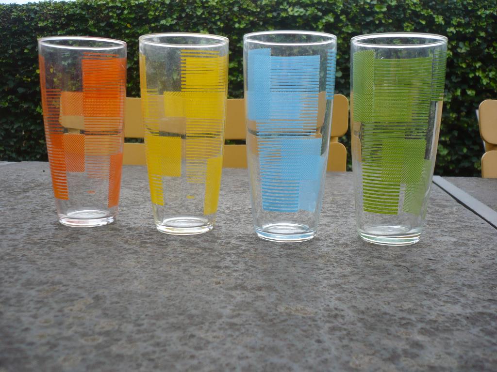 4 prachtige vintage fifties glazen frisdrank / cocktail, Verzamelen, Glas en Drinkglazen, Zo goed als nieuw, Frisdrankglas, Ophalen of Verzenden