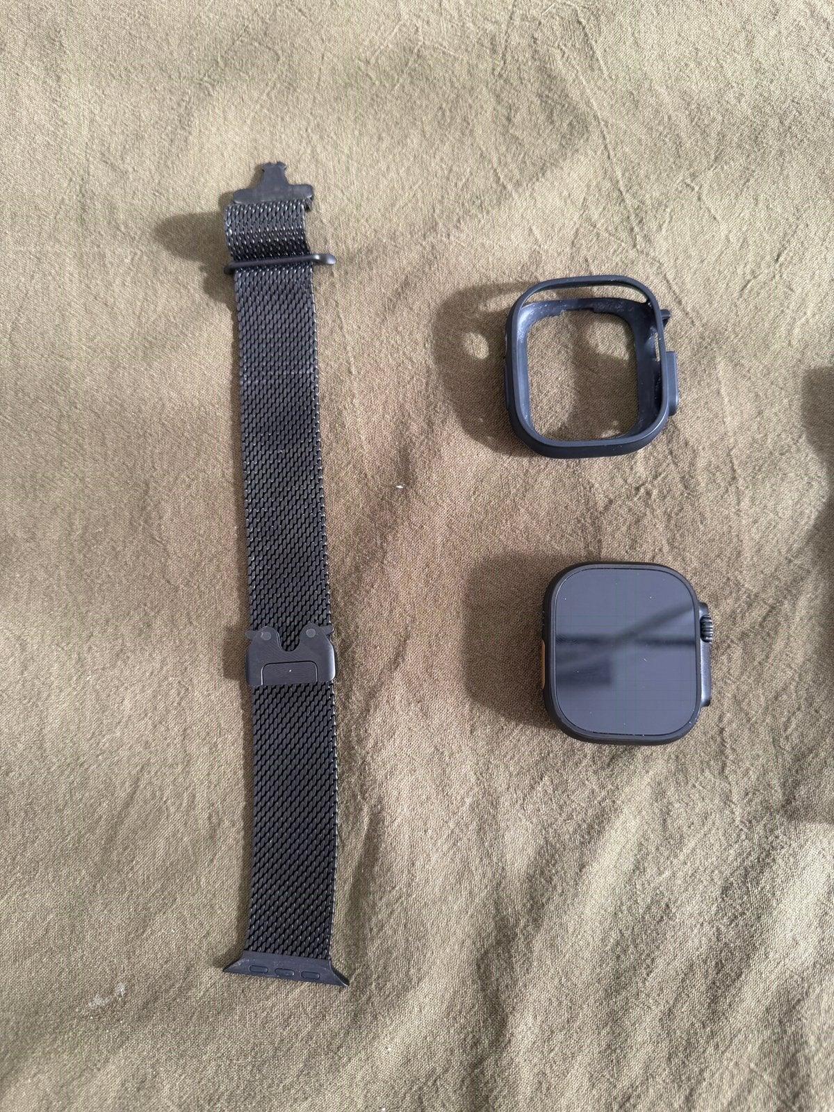 Apple Watch Ultra Black Titanium Milanese Loop, Bijoux, Sacs & Beauté, Étanche, IOS, Comme neuf, Enlèvement