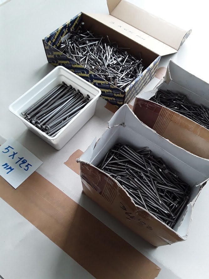 Draadnagels lot 4 dozen Merk Mac Nails 15 kg samen nieuw, Ophalen, Nieuw, 100 tot 250 mm, Spijkers