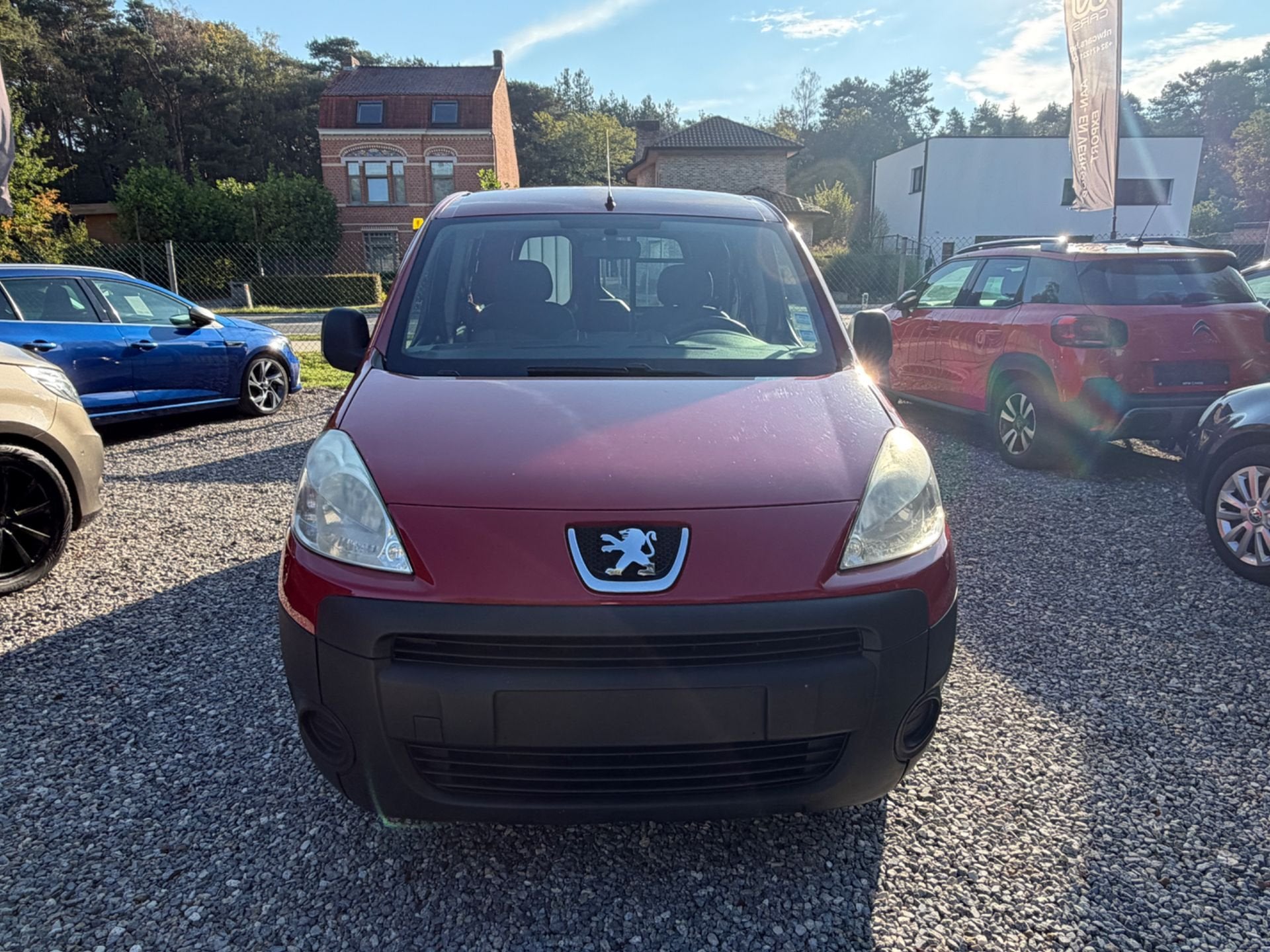 Peugeot Partner 1.6 HDI EURO4 '11 2zitpl. +12M GARANTIE, Autos, Rouge, Achat, 2 places, Euro 4
