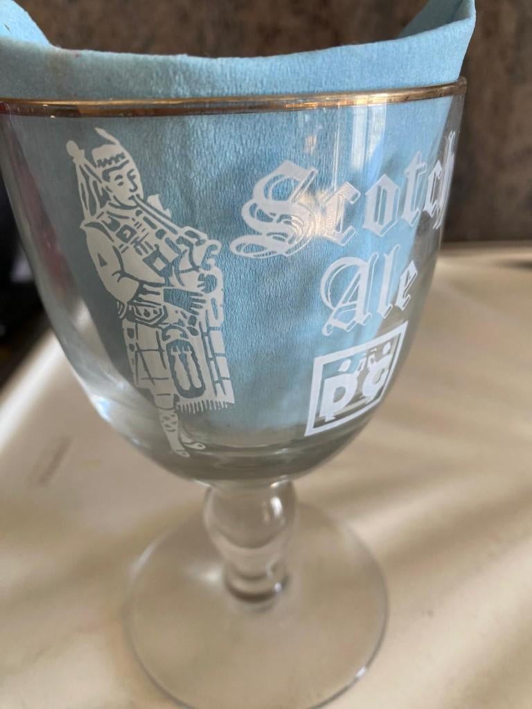 De Gheest Scotch Ale Aalst 3 bierglazen., Verzamelen, Biermerken, Ophalen, Zo goed als nieuw, Glas of Glazen, Overige merken