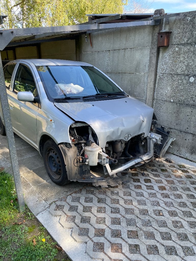2 Toyota yaris accidenté, Autos, Achat, Particulier, Yaris, 3 portes