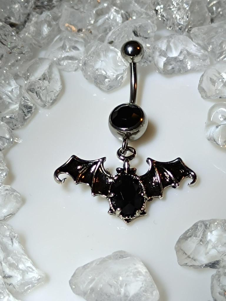Piercing nombril chauve souris strass aile bijou gothique, Bijoux, Sacs & Beauté, Piercings, Neuf, Piercing nombril, Acier, Avec strass