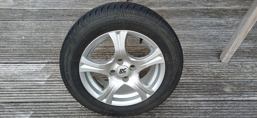 Velgen met winterbanden, Auto-onderdelen, Banden en Velgen, Ophalen, Gebruikt, 15 inch, Banden en Velgen