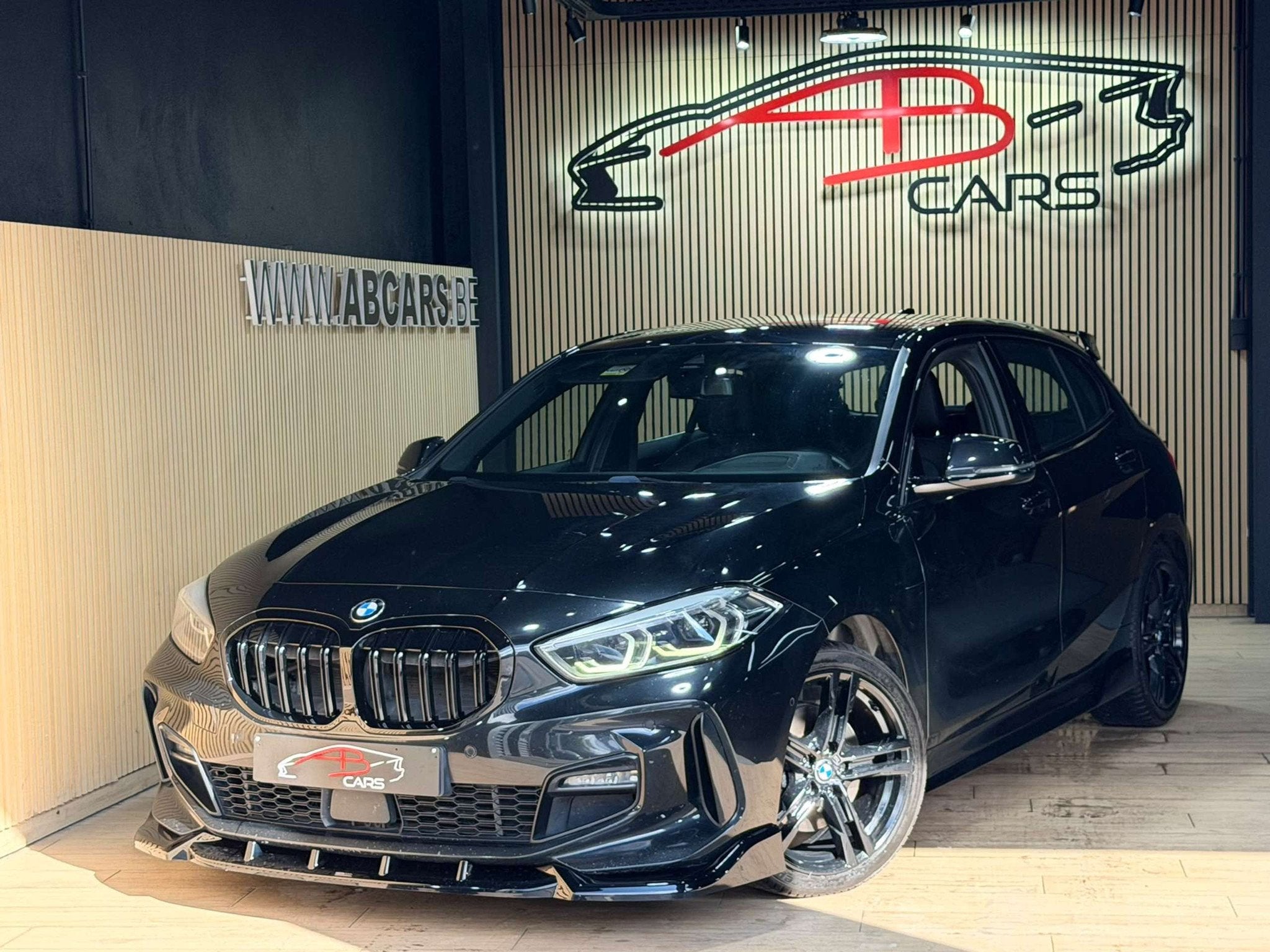 BMW 1 Serie 118 D * PACK M PERFORMANCE * GARANTIE 12 MOIS *, Auto's, 1 Reeks, 4 cilinders, Bi-Xenon koplampen, Zwart