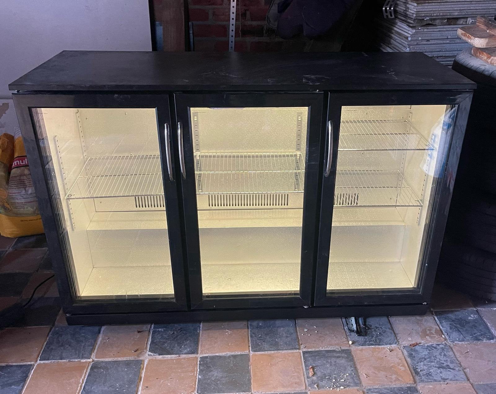 Koelkast barkoeling 3 glazendeuren, Ophalen, Gebruikt, Zonder vriesvak