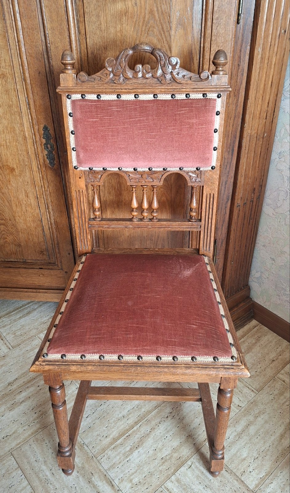 6 stoelen, Ophalen