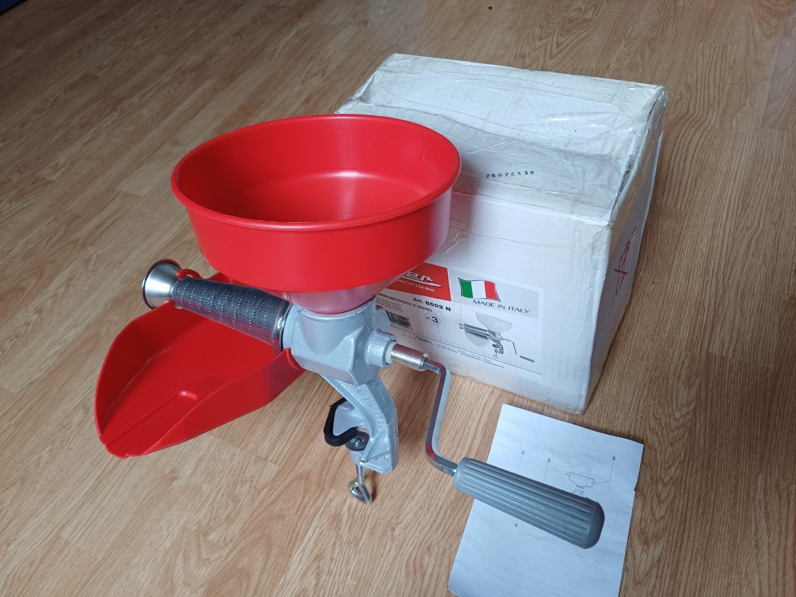 Tomatenpers Reber N3 manueel, Huis en Inrichting, Ophalen, Overige typen, Nieuw, Metaal