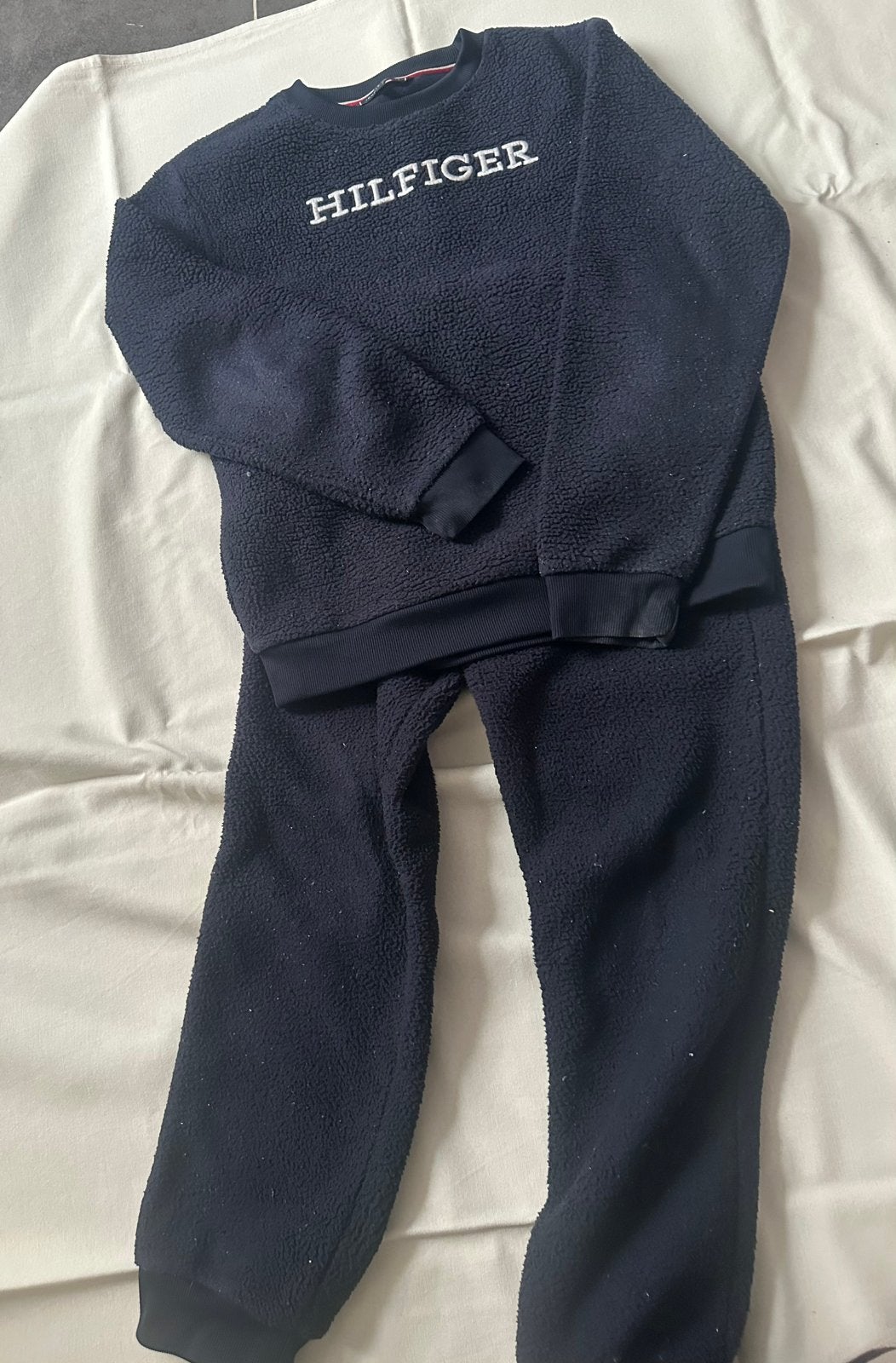 Tommy Hilfiger fleece set maat 146/152 (10-12 jaar) – €30, Kinderen en Baby's, Kinderkleding | Maat 152, Ophalen, Gebruikt