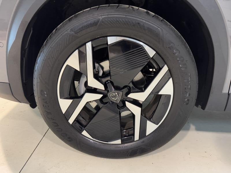 Peugeot 2008 1.2i EAT8 GT **FULL OPTION!** LED|GPS|PDC|CAM|C, Autos, Argent ou Gris, Achat, Euro 6, 131 ch