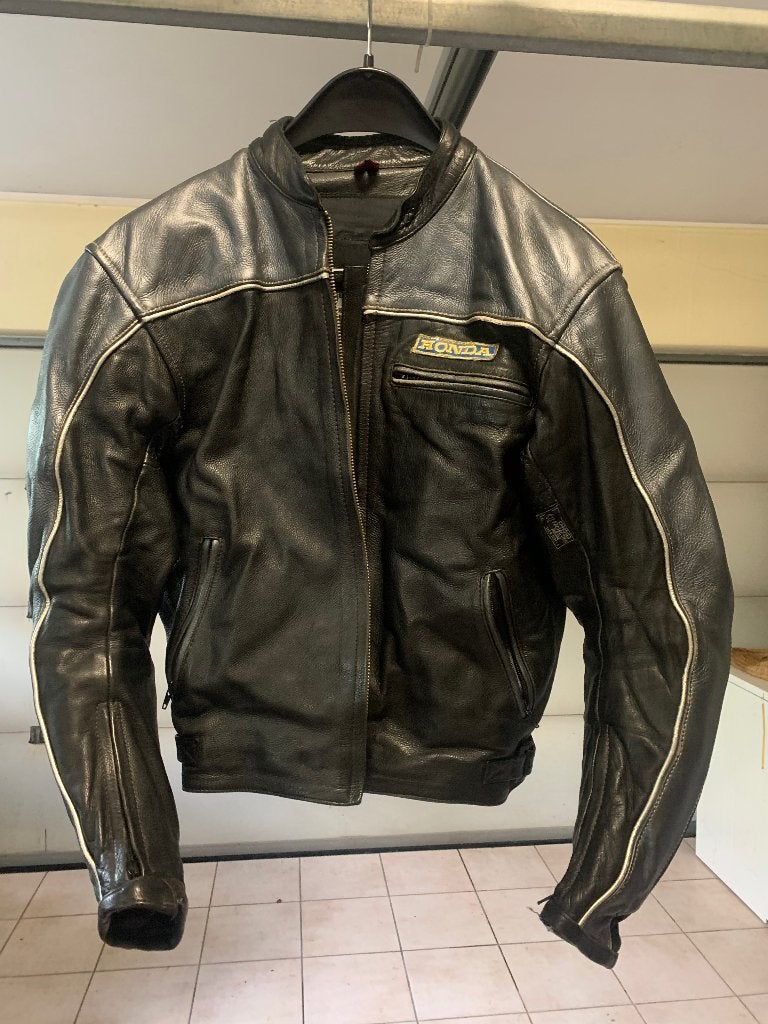 Lederen motorvest Büse maat 52, Motos, Vêtements | Vêtements de moto, Enlèvement