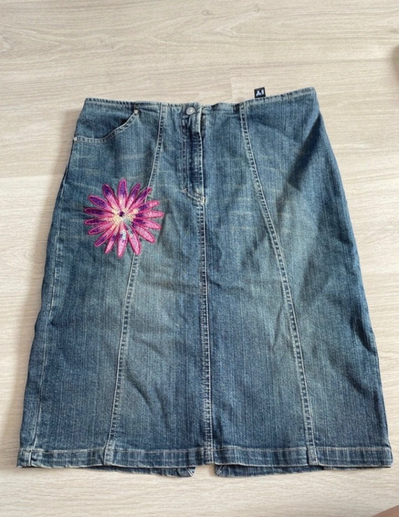 Jupe Y2k avec fleur cousue par Versace Jeans Couture, Taille 38/40 (M), Versace Jeans Couture, Bleu, Envoi