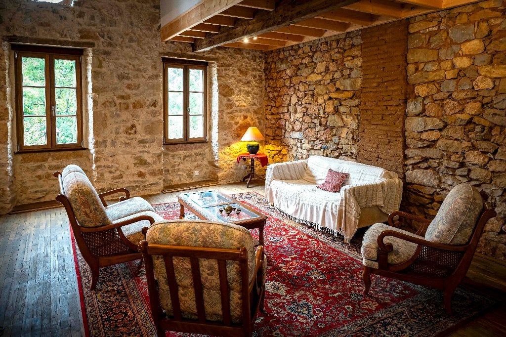 Maison de caractère rénovée de 182 m², Immo, 6 pièces, Puycelsi/ Larroque, 182 m², Jusqu'à 200 m²