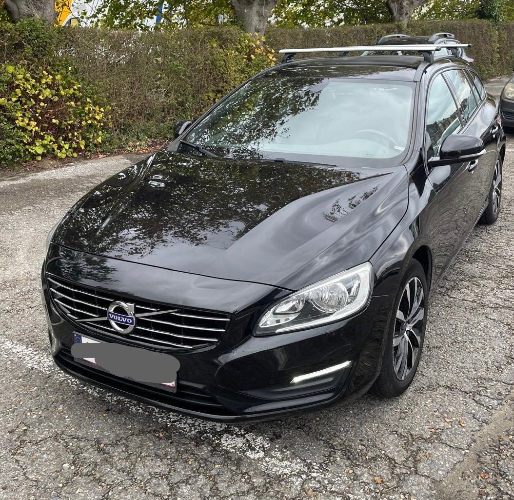 Volvo V60 T3 benzine perfecte staat!, Automaat, V60, Trekhaak, Particulier