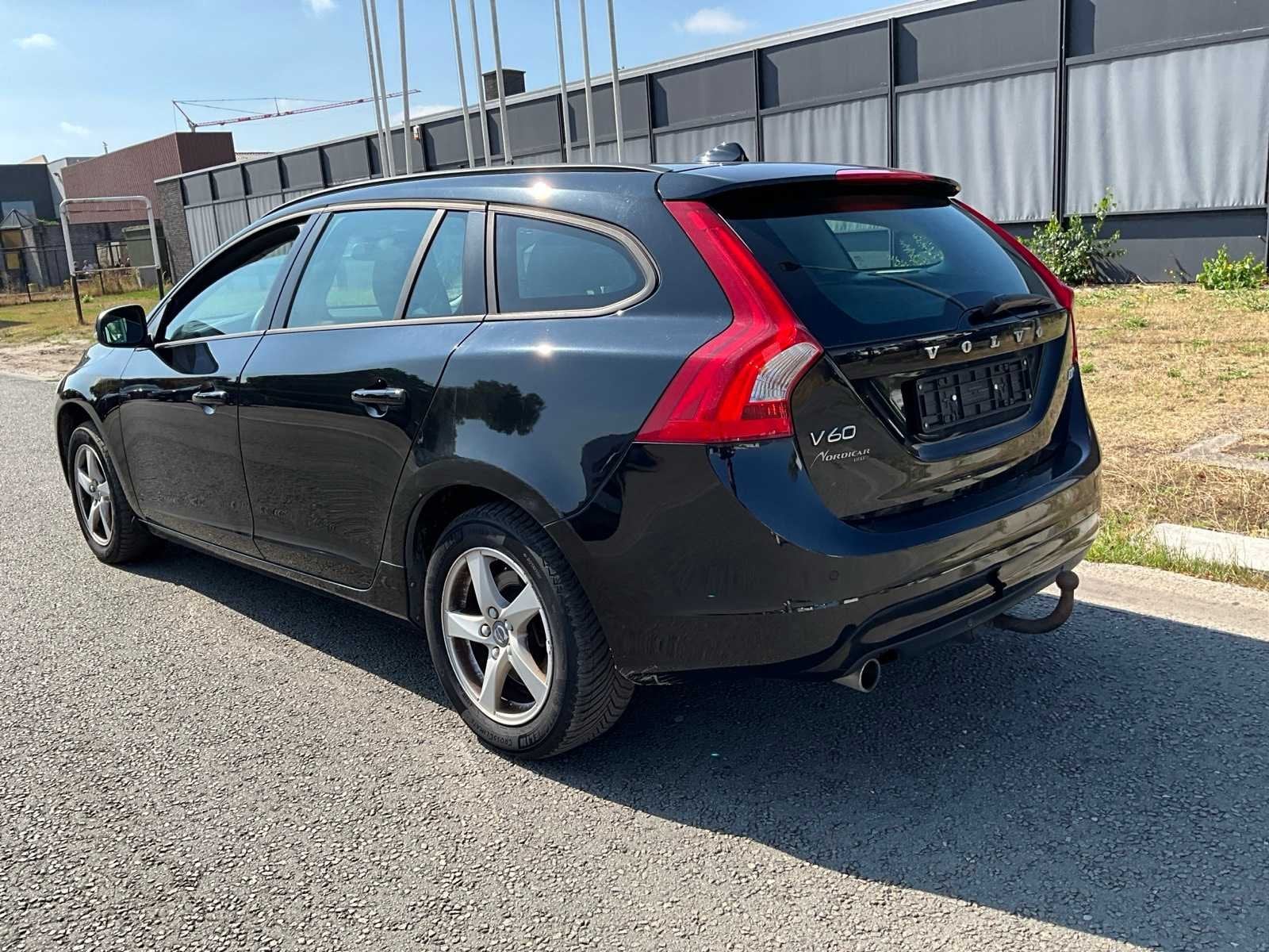Volvo V60 Voiture de tourisme 2016, Achat, Entreprise, Boîte manuelle, Autre carrosserie