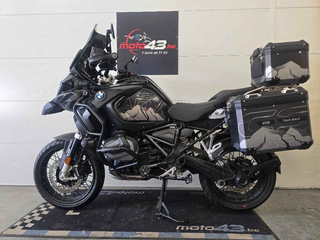 BMW R1250GSA**Triple Black**2021**@MOTO43 Bavikhove, 2 cilinders, Occasion, 1254 cc, Bedrijf