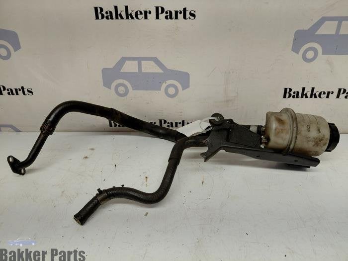 Réservoir d'huile direction assistée d'un Nissan Navara, -, -, 3 mois de garantie, Utilisé