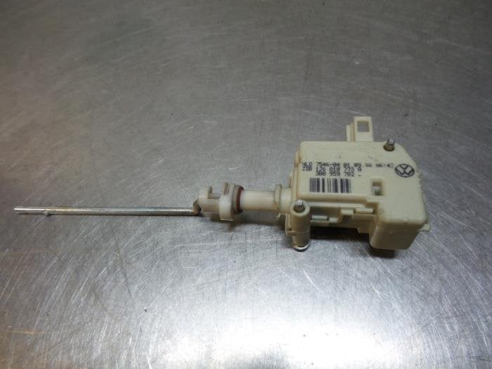 Motor Centrale Deurvergrendeling van een Volkswagen Golf (Go, Gebruikt, -, Volkswagen, -