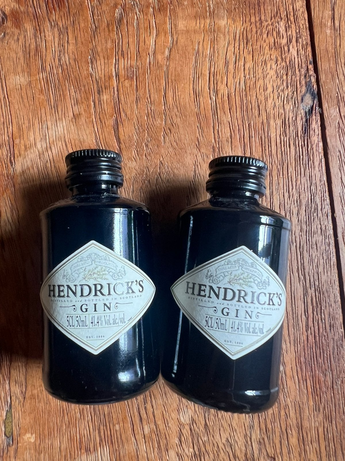 Hendrick’s Gin Miniaturen Set van 2 50 ml Vol & Ongeopend, Verzamelen, Overige gebieden, Overige typen, Nieuw, Ophalen of Verzenden