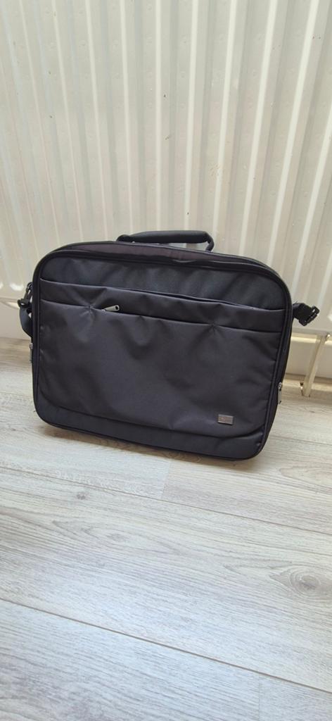 Case Logic laptoptas tot 17.6 inch - ZO GOED ALS NIEUW, 17 inch of meer, Zo goed als nieuw, Zwart, Ophalen