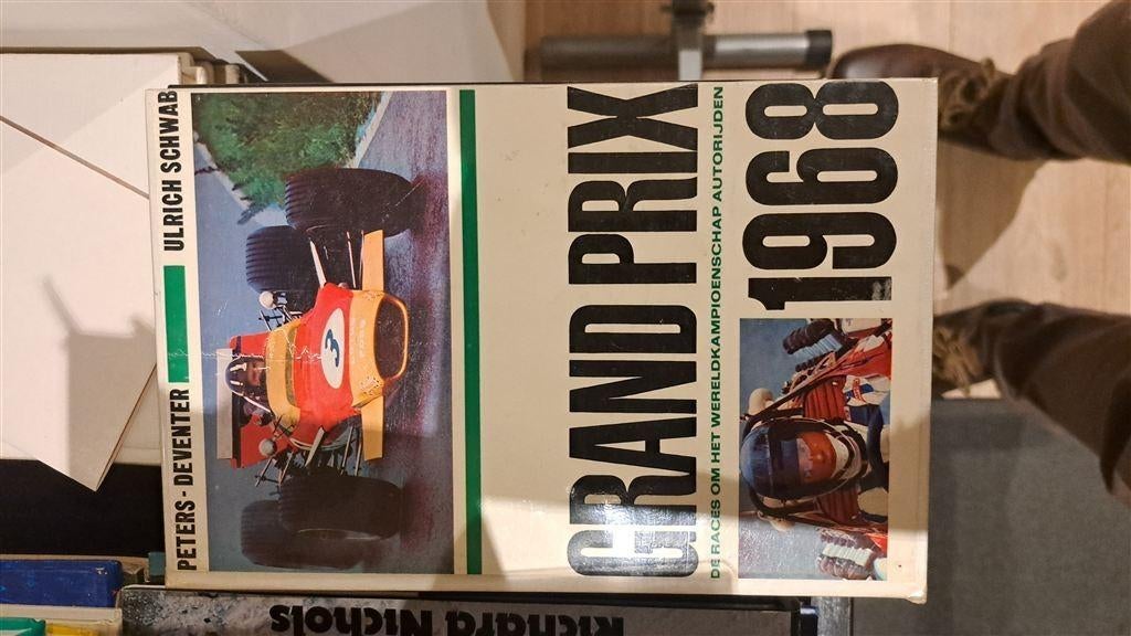 boeken : Formule 1 Ullrich Schwab jaarboeken 16x tussen 1968, Boeken, Ophalen of Verzenden, Nieuw
