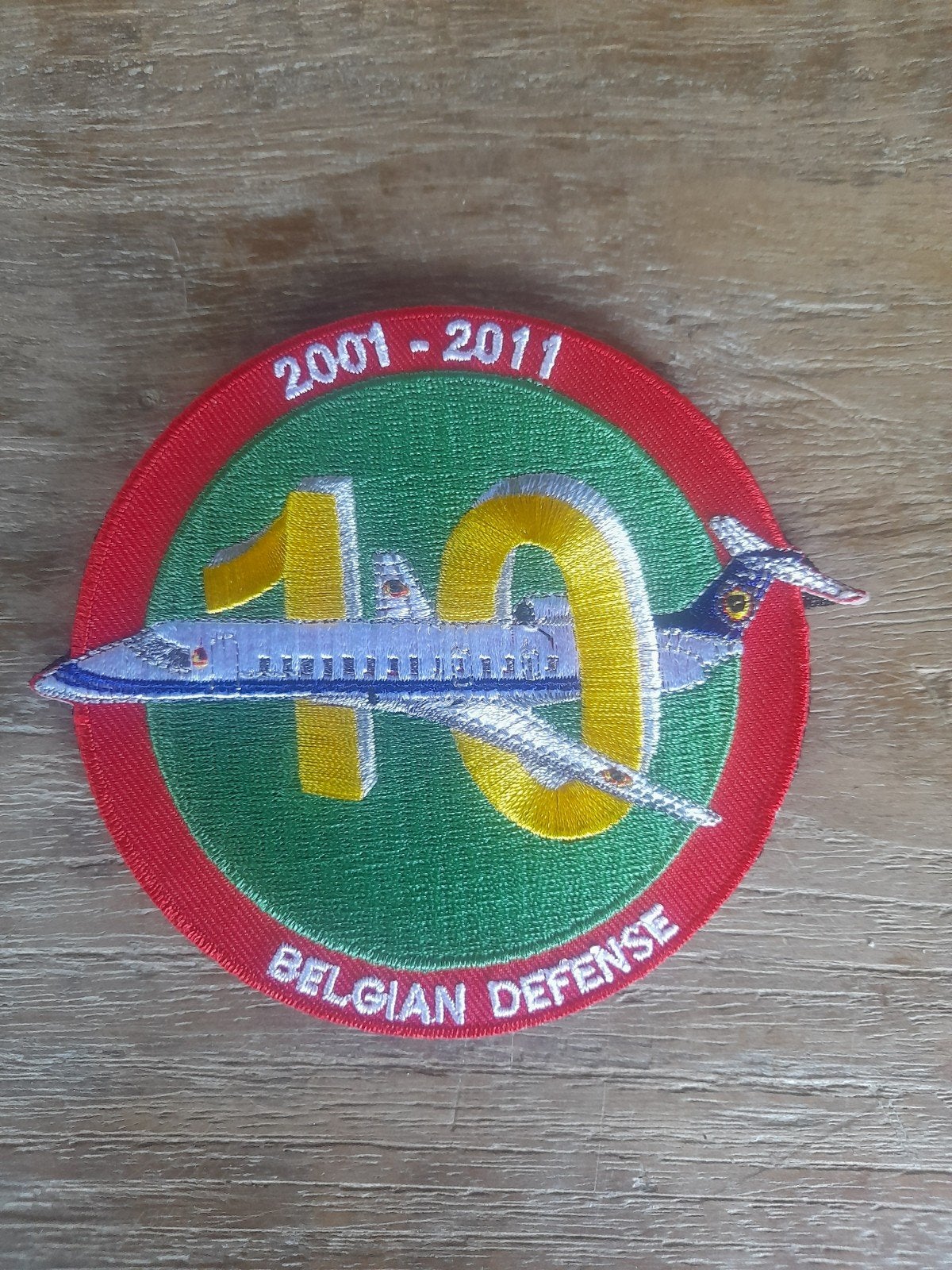 patch 10 years EMBRAER 2001-2011 BELGIAN DEFENSE 15WING, Verzamelen, Ophalen of Verzenden, Nieuw, Patch, Badge of Embleem