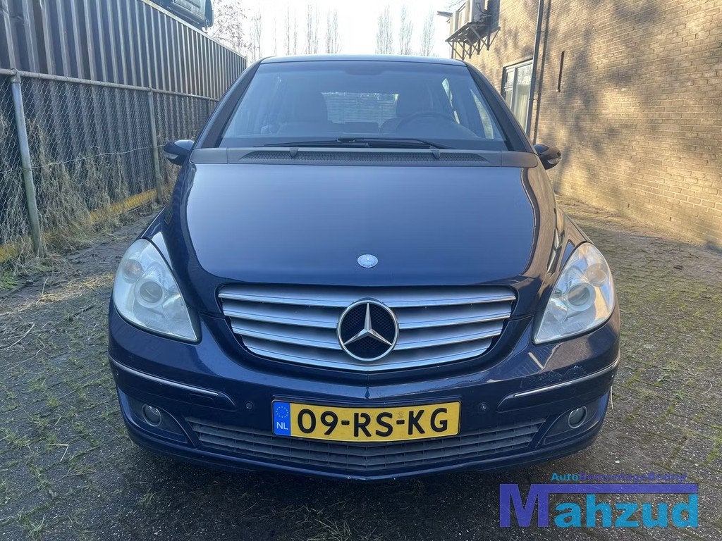 MERCEDES B KLASSE W245 2.0 BLAUW 375 onderdelen 266960 motor, Mercedes-Benz AG, Mercedes-Benz, Utilisé, Mercedesstrasse 120
70372  Stuttgart, DE