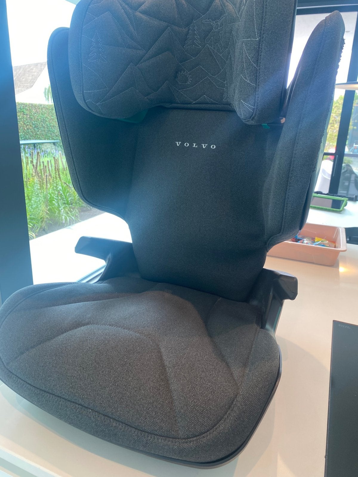 Volvo isofix kinderstoel, Ophalen, Zo goed als nieuw, Isofix