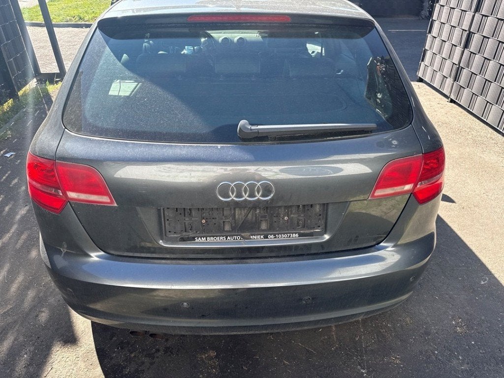 HAYON ARRIÈRE / MALLE A3 Sportback (8PA) (|8P4827023K|), Autos : Pièces & Accessoires, Utilisé, Audi, Haillon arrière