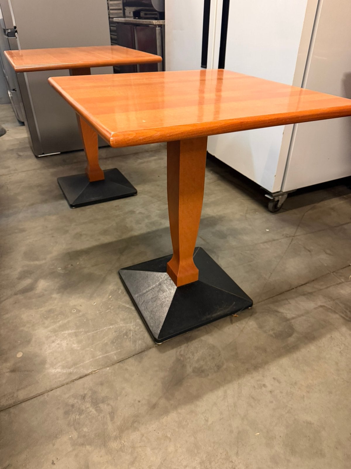 10x Horeca Bistro tafels met Zware Gietijzeren Voet 64x64 cm, Enlèvement, Mobilier