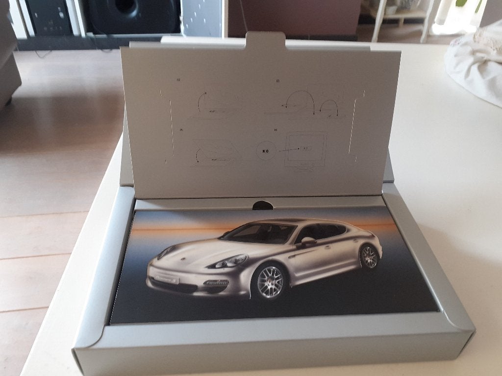 Porsche: De nieuwe Panamera brochure 2009 met kleurenpallet, Boeken, Ophalen of Verzenden, Porsche