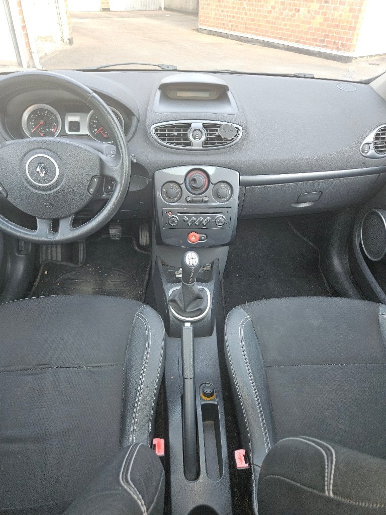 Renault clio, 4 deurs, Leder, Handgeschakeld, Particulier
