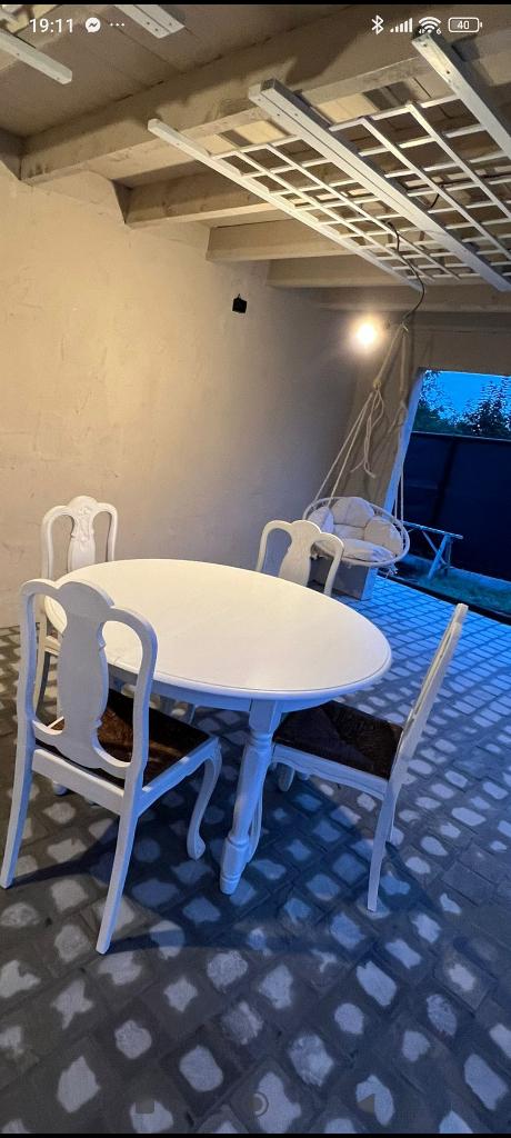 Tafel en stoelen, Ophalen, Gebruikt