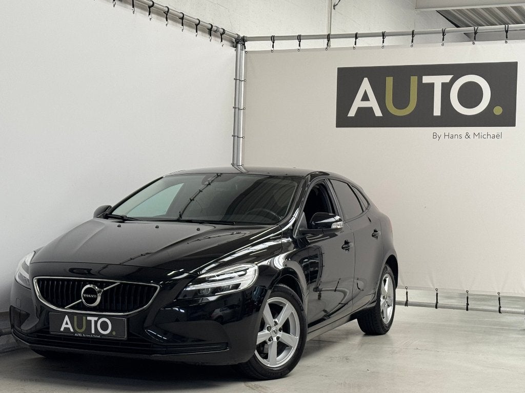 Volvo V40 2.0 D2 Eco *NAVI*PDC*FULL LED*, Autos, Euro 6, Entreprise, Noir, 5 portes