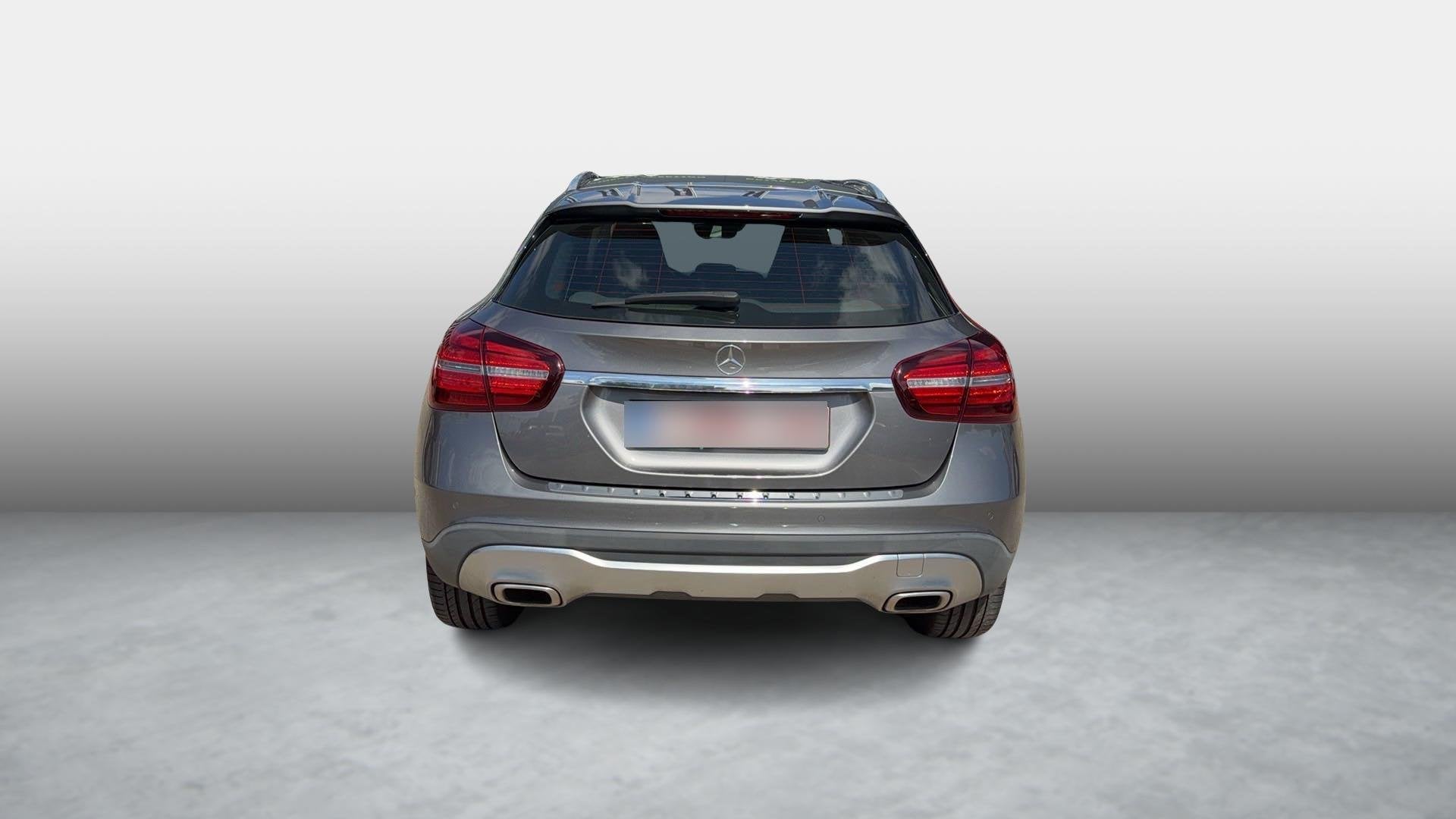 Mercedes-Benz GLA GLA 180, Argent ou Gris, Volant multifonction, Entreprise, Entretenue par le concessionnaire