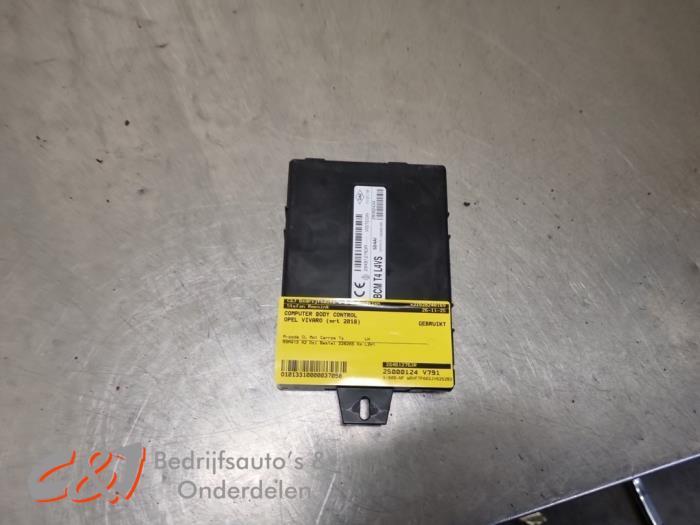 Computer Body Control van een Opel Vivaro, Auto-onderdelen, Carrosserie, Opel, Gebruikt, 3 maanden garantie, Ophalen of Verzenden