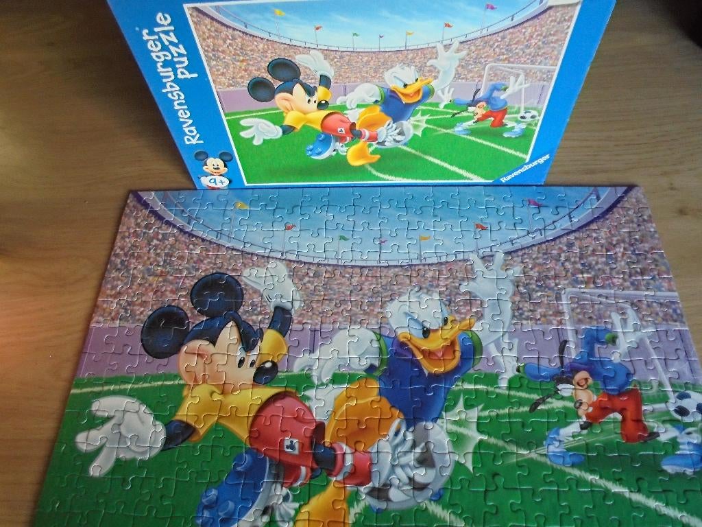 kinder complete Mickey mouse puzzel, Ophalen of Verzenden, Meer dan 50 stukjes, Gebruikt, 4 tot 6 jaar